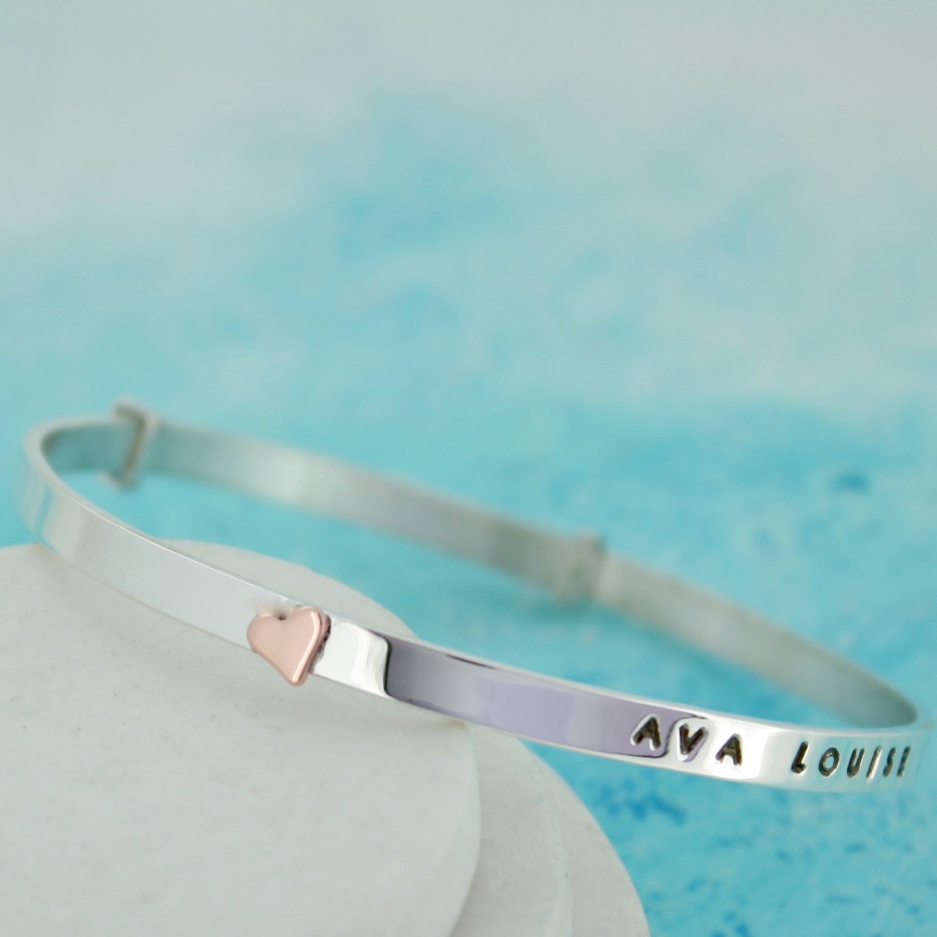 Buy Amsaro ™ Personalized Custom Name Bracelet For Women Customize Name  Chain Bracelet For Girl Gift Hypoallergenic Metal Bracelet Personalized  Cuff Bracelet For Women (Gold, 18Cm+ Adjustable) at Amazon.in